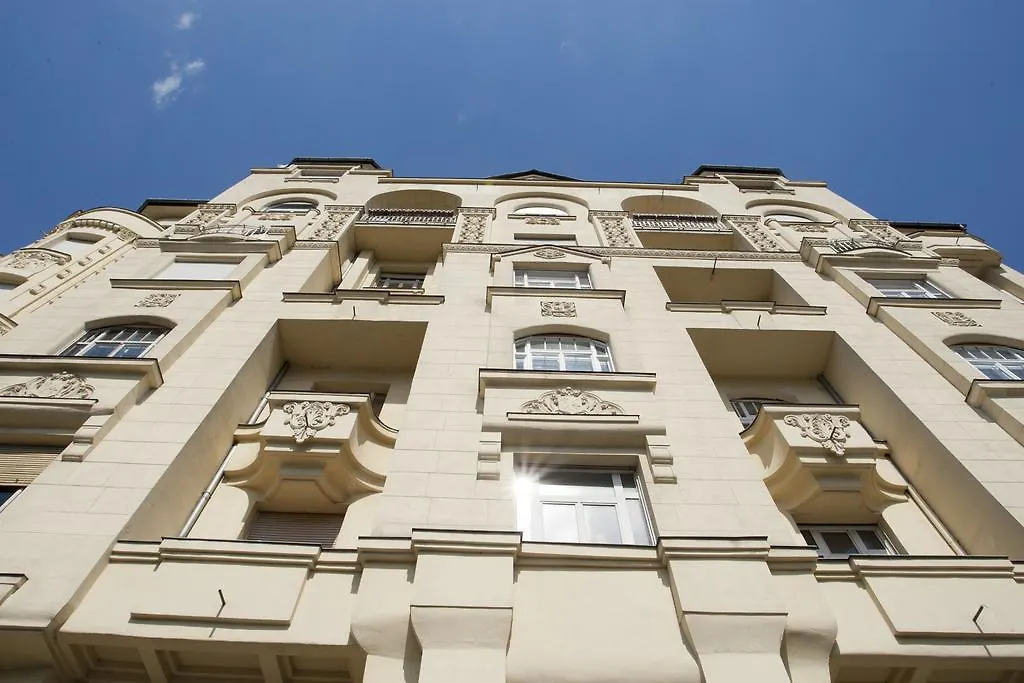 Riverside Flat With King Castle View Apartment Budapest