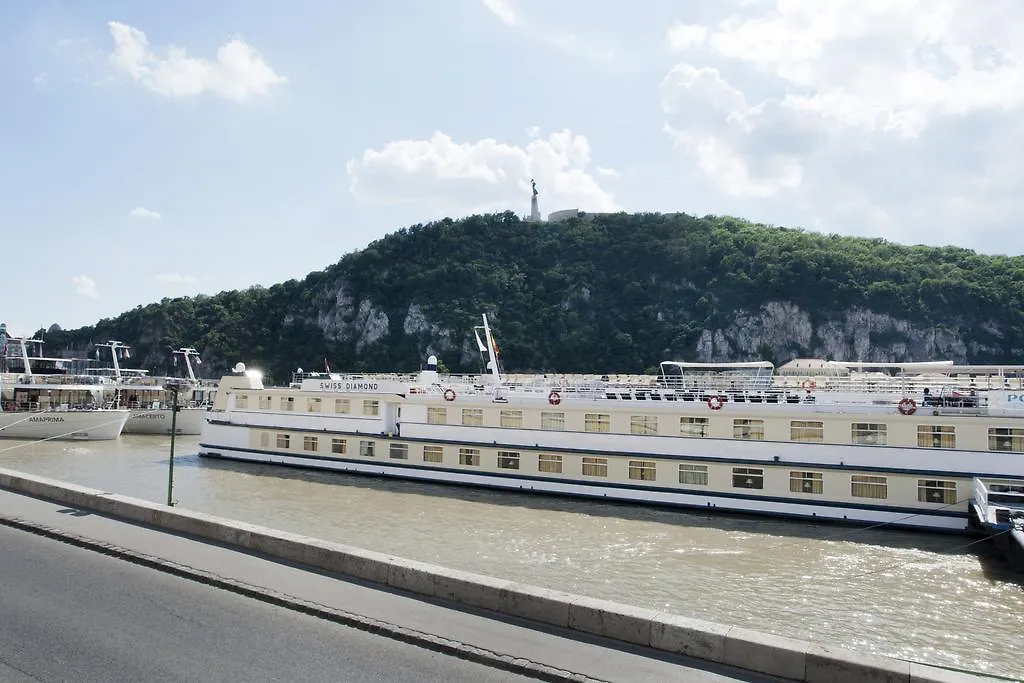 Riverside Flat With King Castle View Budapešť Apartmán